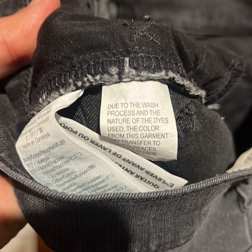 Madewell 9" Mid-Rise Roadtripper Supersoft Jeans in Ashmont Wash - Picture 10 of 16